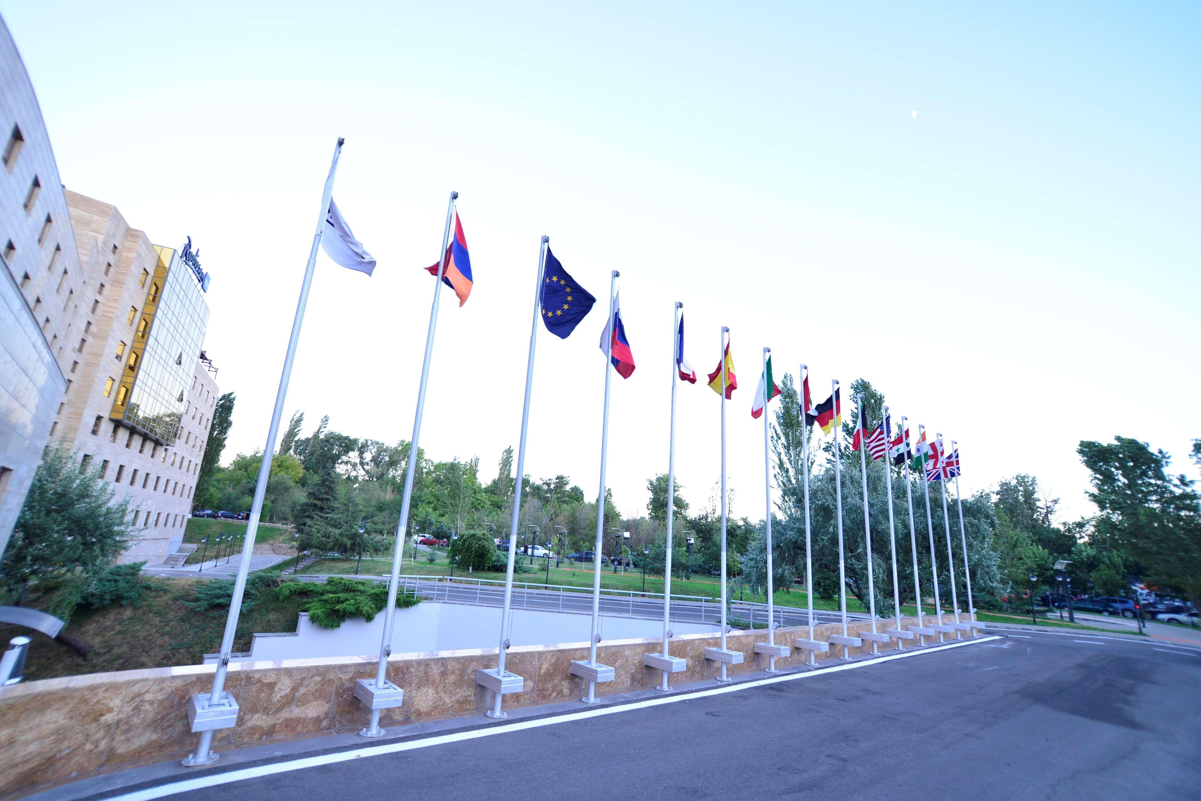 Radisson Blu Hotel Jerevan Exteriör bild Flags of the 15 founding members of the European Space Agency at the agency's headquarters in Paris