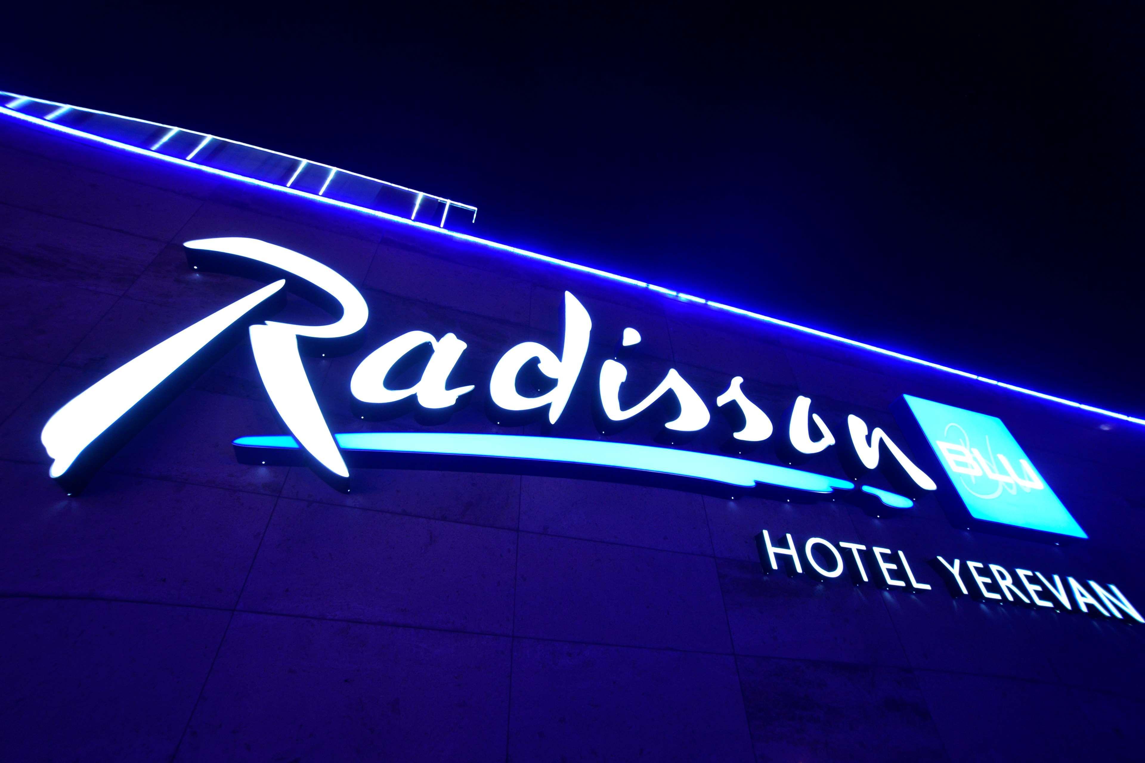 Radisson Blu Hotel Jerevan Exteriör bild Radisson Hotel, Yerevan